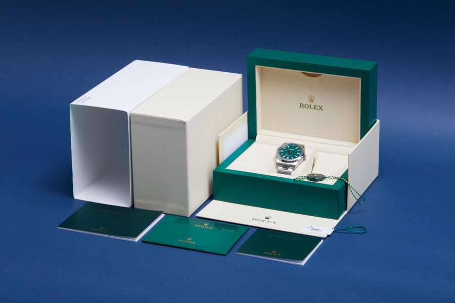 Rolex Oyster Perpetual 124300